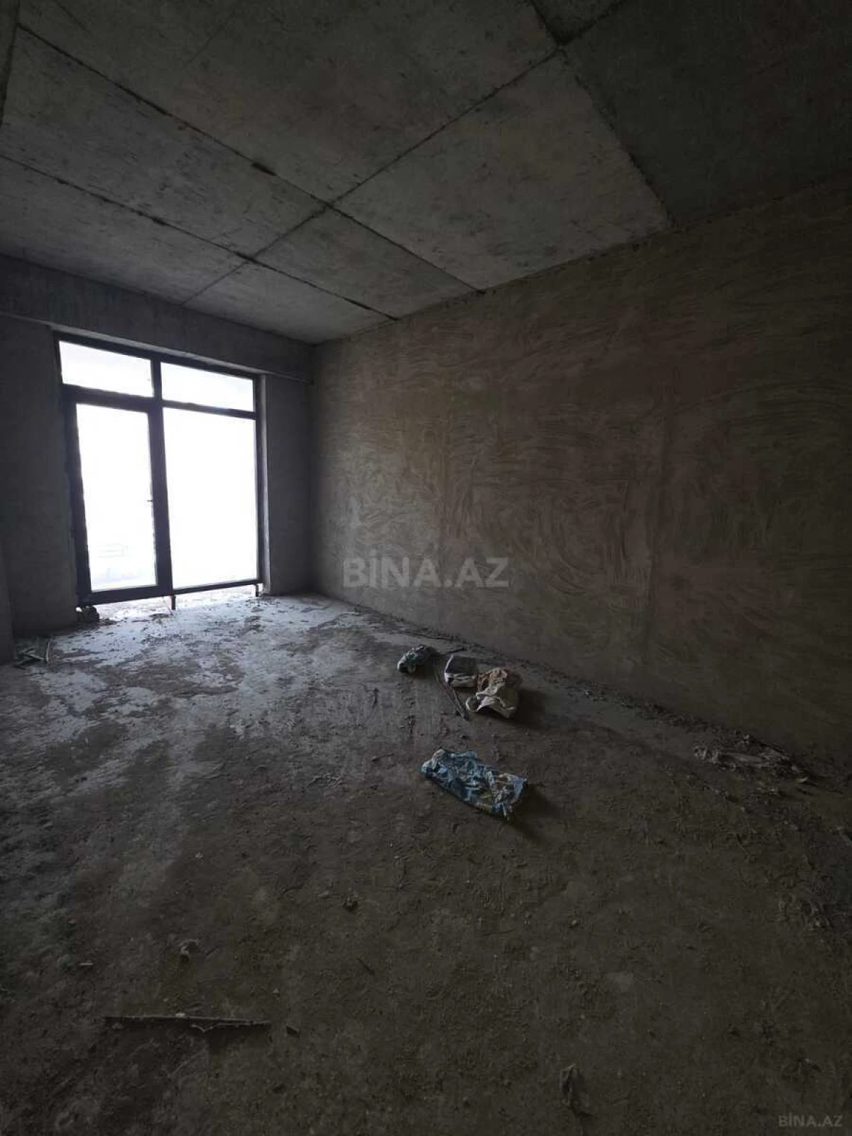 Satılır 3 otaqlı mənzil 153 m²