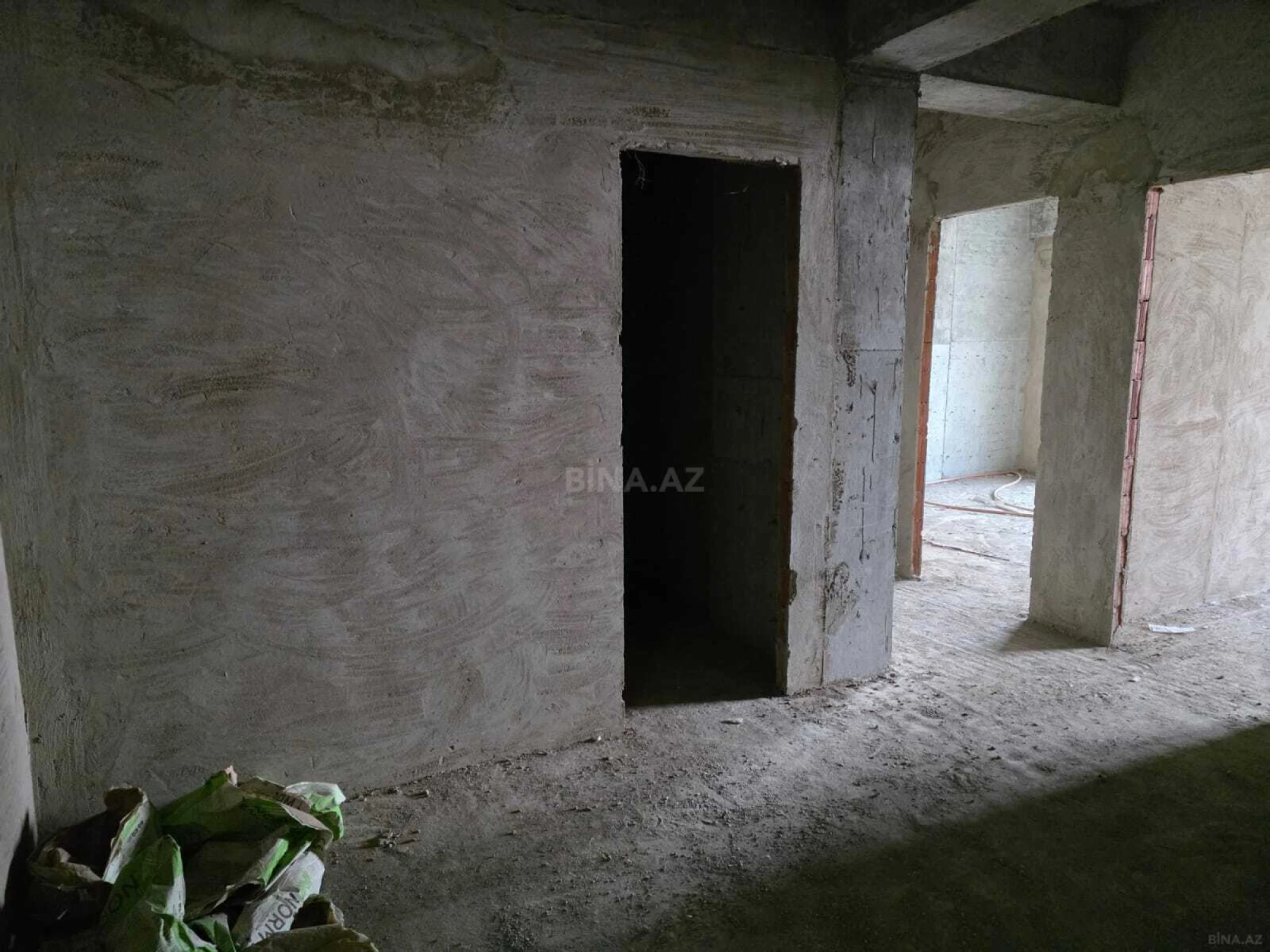 Satılır 3 otaqlı mənzil 153 m²