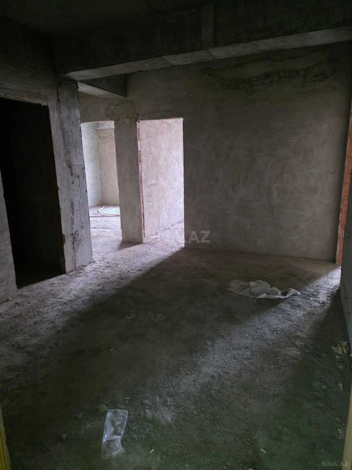 Satılır 3 otaqlı mənzil 153 m²