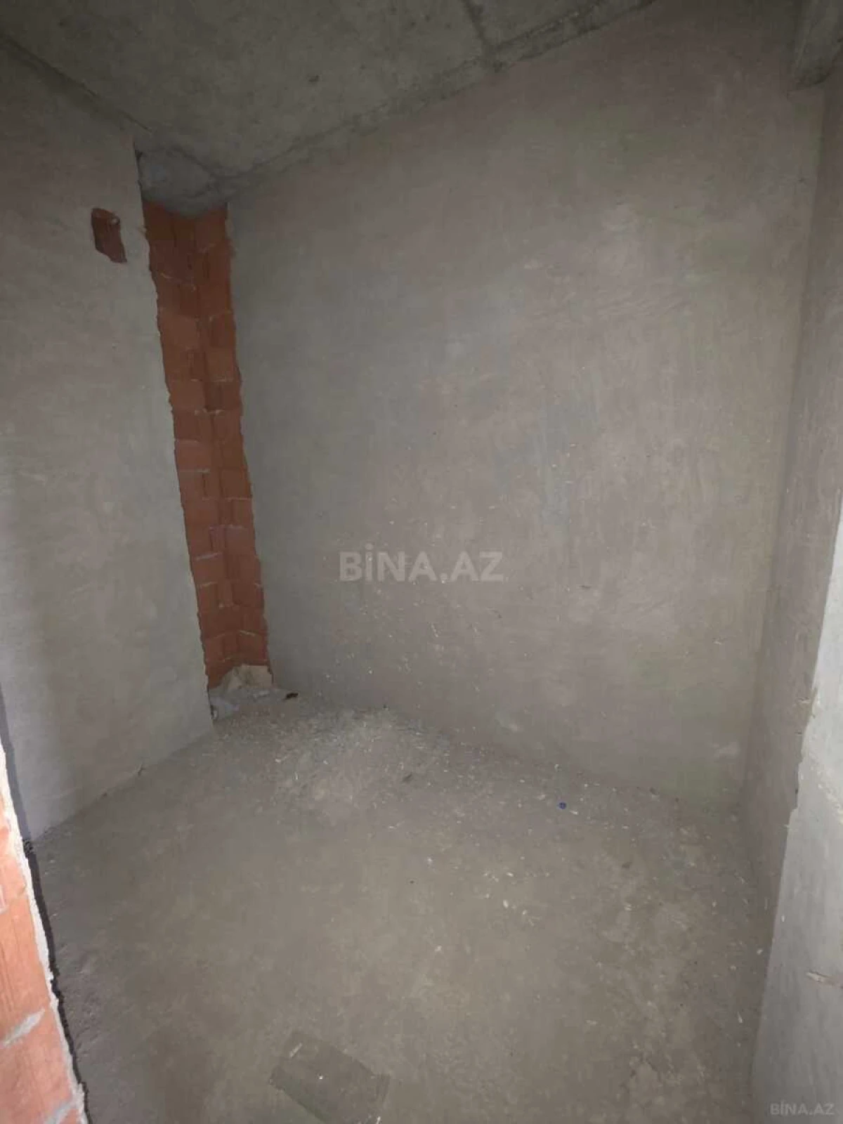 Satılır 3 otaqlı mənzil 153 m²