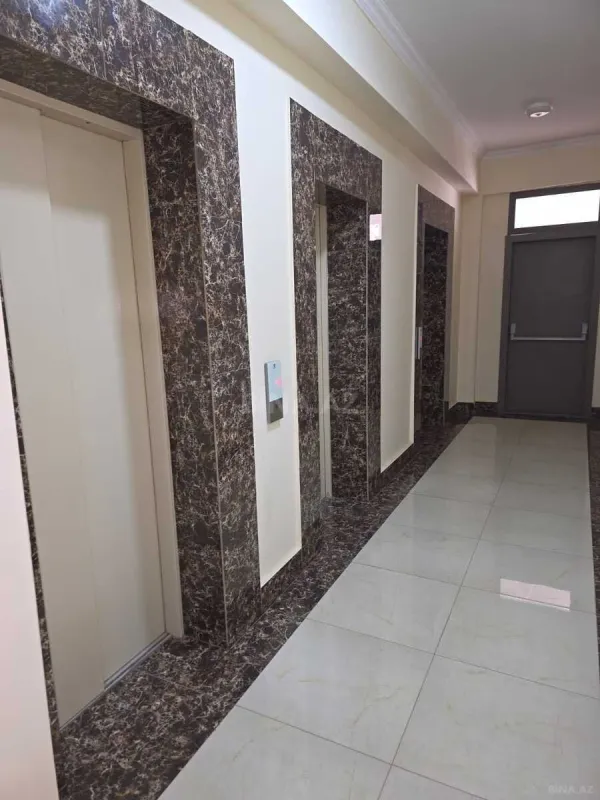 Satılır 3 otaqlı mənzil 153 m²