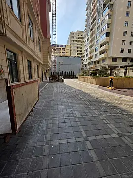 Satılır 3 otaqlı mənzil 153 m²