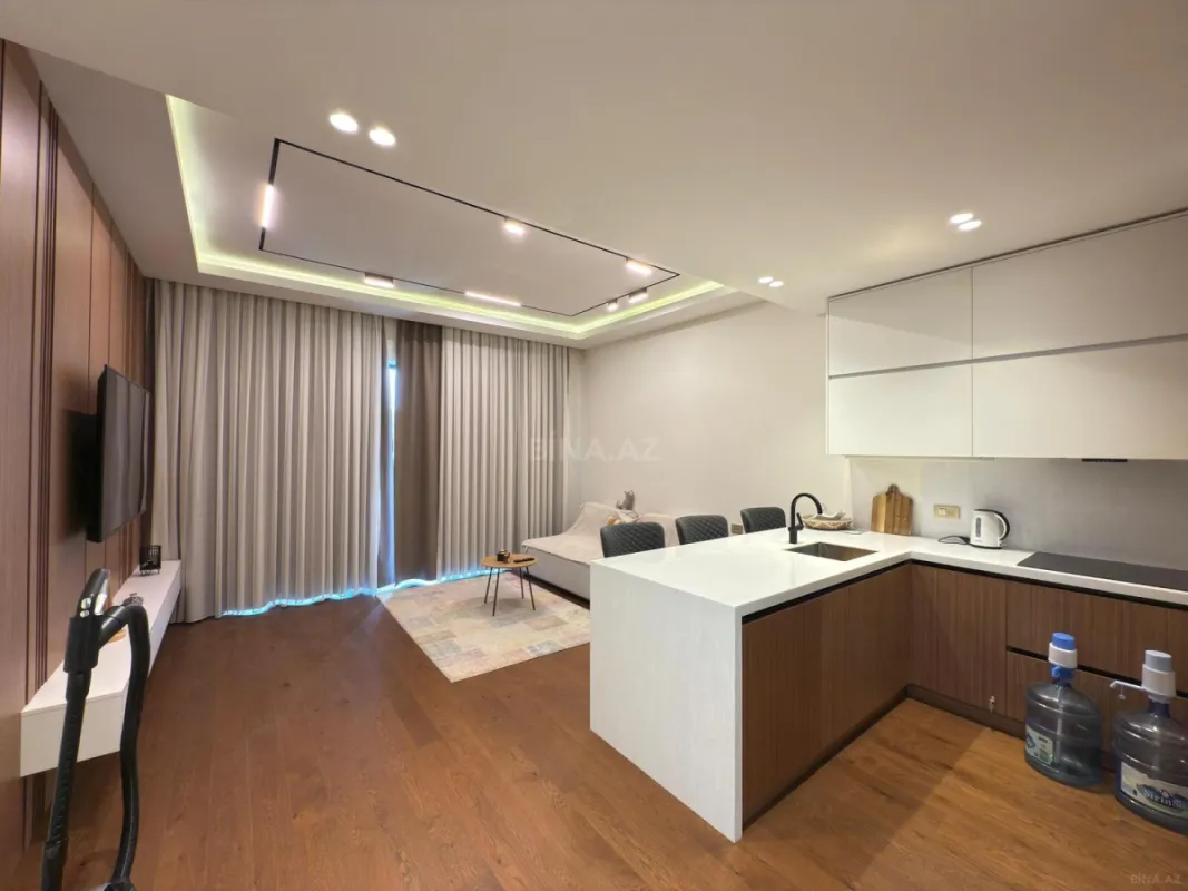 Satılır 2 otaqlı mənzil 93 m²