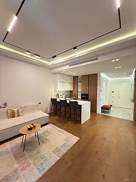 Satılır 2 otaqlı mənzil 93 m²