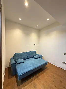 Satılır 2 otaqlı mənzil 93 m²