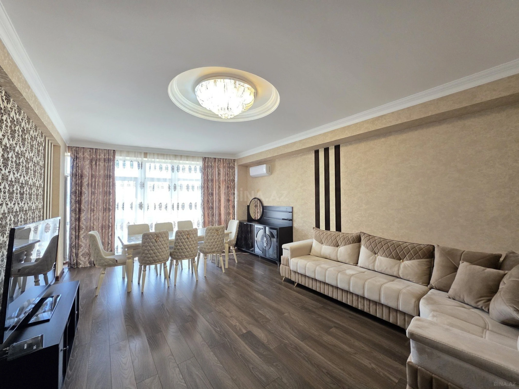 Kirayə verilir 4 otaqlı mənzil 170 m²