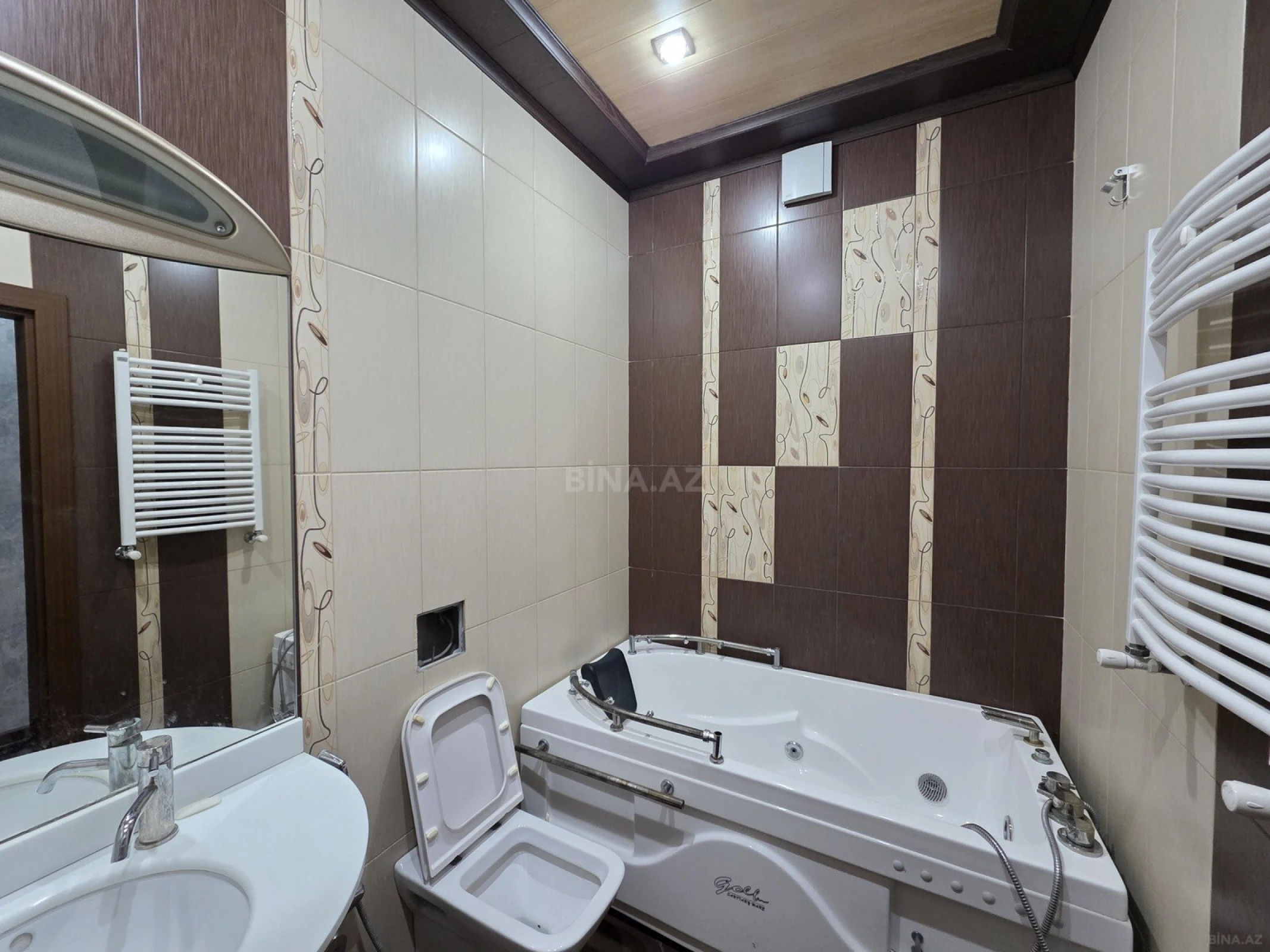 Kirayə verilir 4 otaqlı mənzil 170 m²