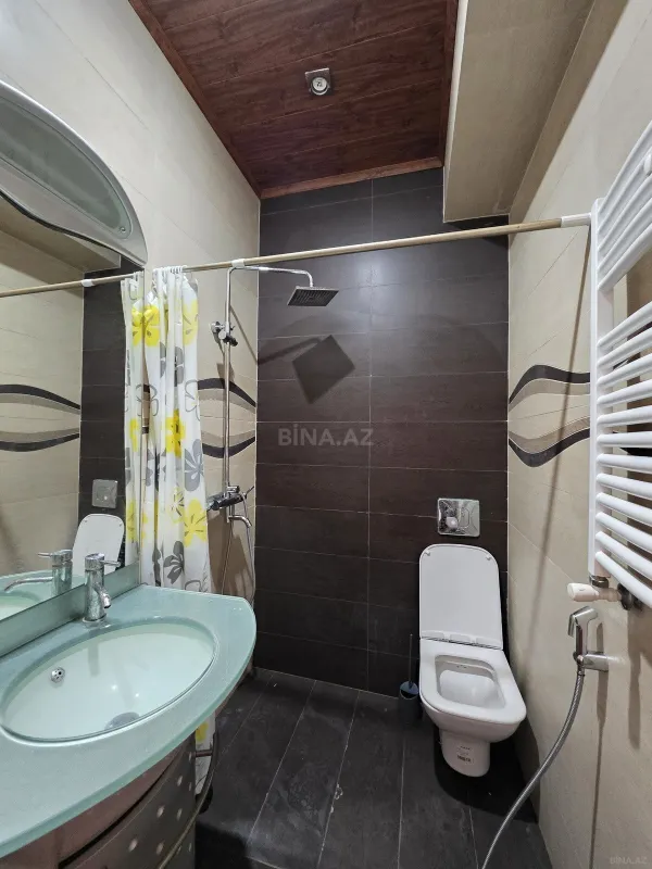 Kirayə verilir 4 otaqlı mənzil 170 m²