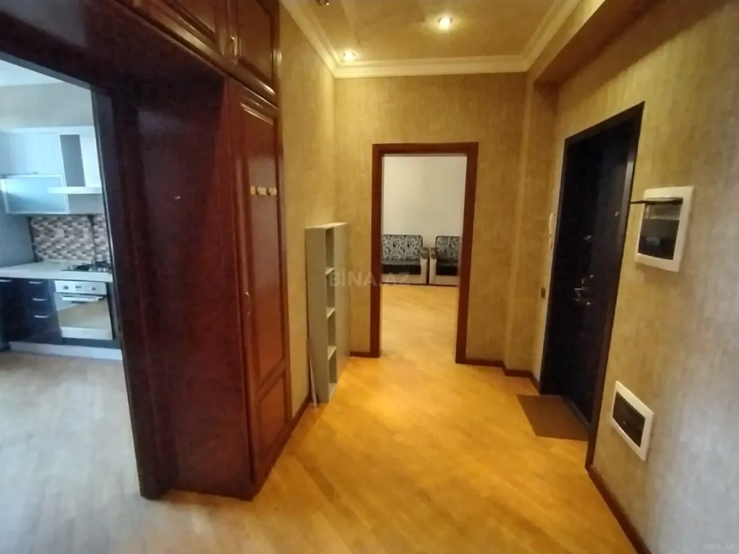 Kirayə verilir 2 otaqlı mənzil 80 m²