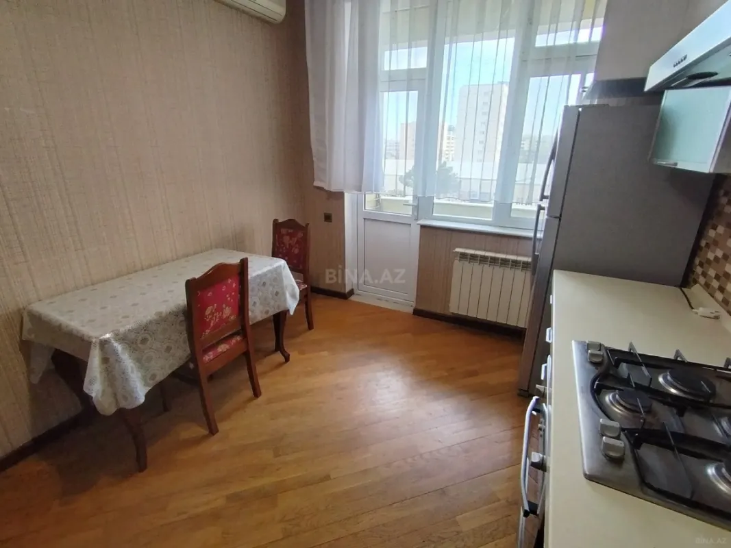 Kirayə verilir 2 otaqlı mənzil 80 m²