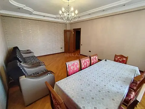 Kirayə verilir 2 otaqlı mənzil 80 m²