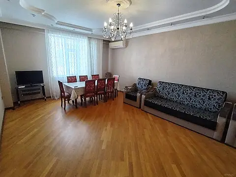 Kirayə verilir 2 otaqlı mənzil 80 m² — Bakı 2 otaq 80.00 m²