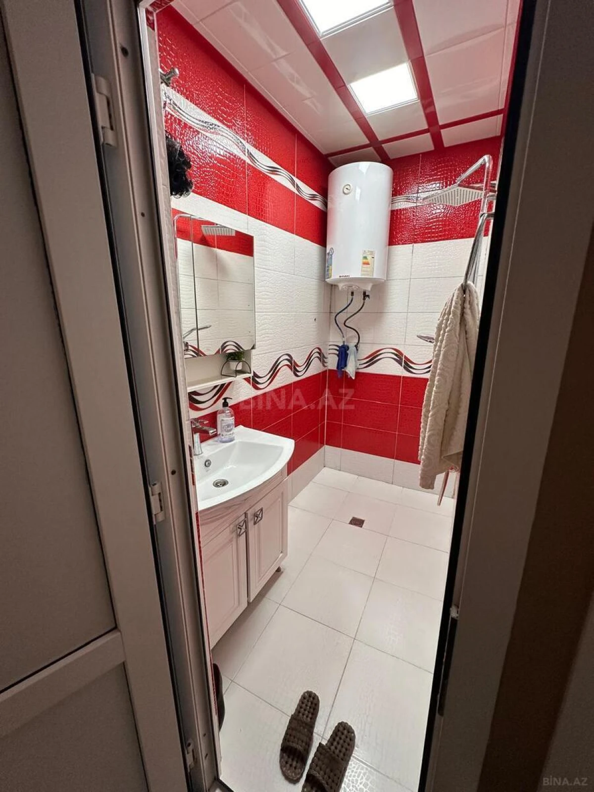 Satılır 3 otaqlı mənzil 75 m²