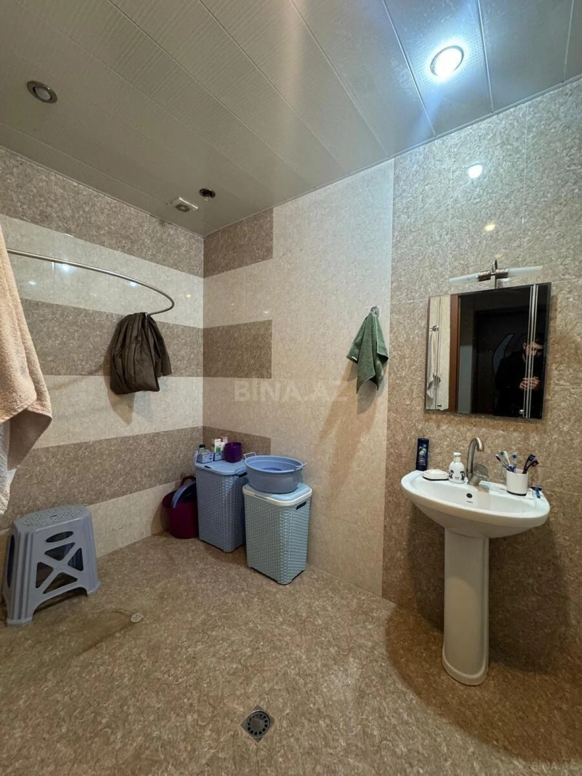 Kirayə verilir 3 otaqlı mənzil 120 m²