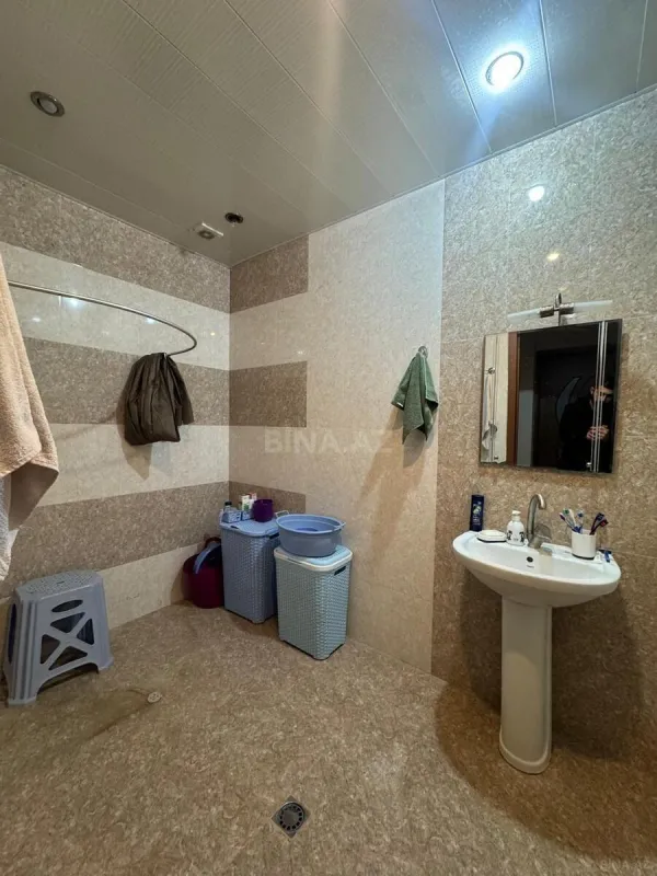 Kirayə verilir 3 otaqlı mənzil 120 m²