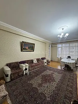 Kirayə verilir 3 otaqlı mənzil 120 m²