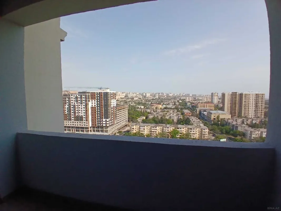 Satılır 3 otaqlı mənzil 139 m²