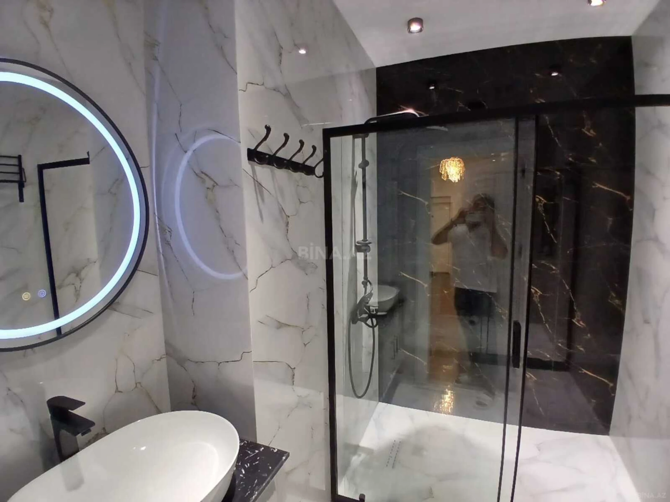 Satılır 3 otaqlı mənzil 139 m²