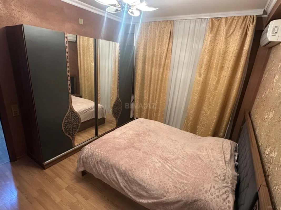 Satılır 3 otaqlı mənzil 90 m²
