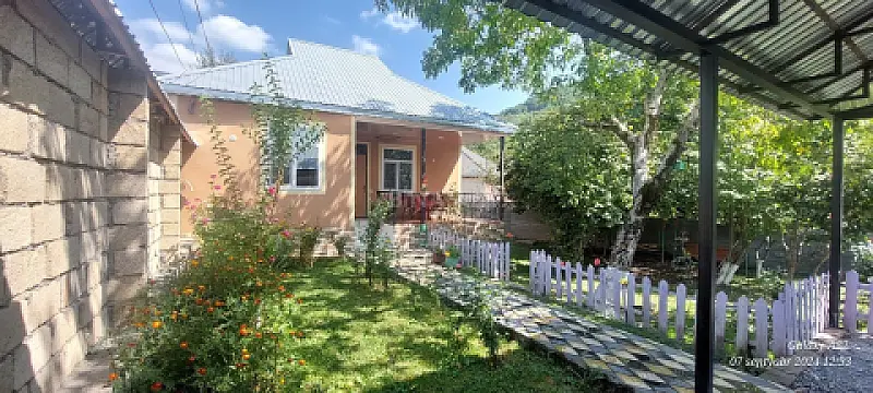 Kirayə verilir 2 otaqlı həyət evi 90 m² — Qəbələ 2 otaq 90.00 m²