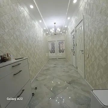 Satılır 2 otaqlı mənzil 74 m²