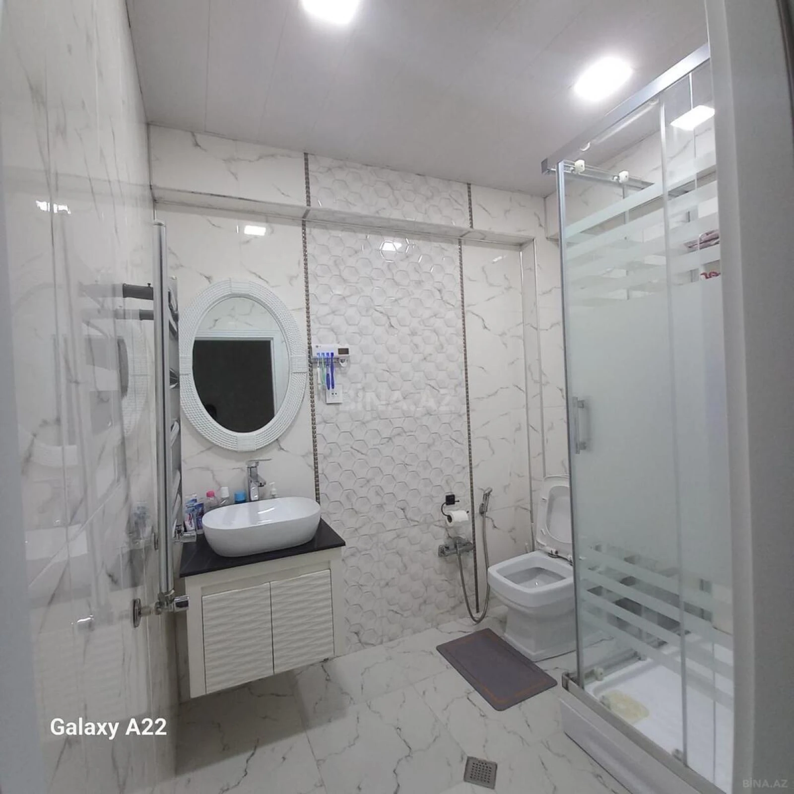 Satılır 2 otaqlı mənzil 74 m²