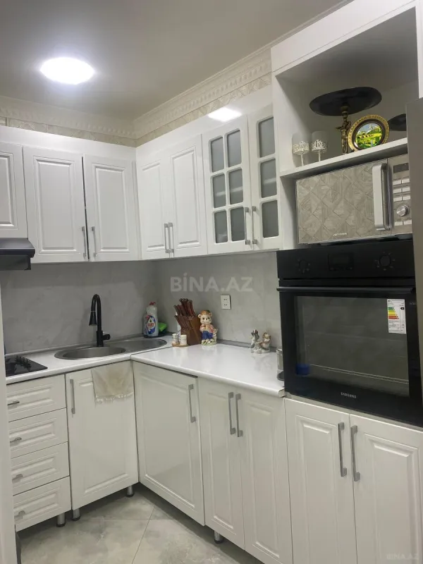 Satılır 2 otaqlı mənzil 74 m²