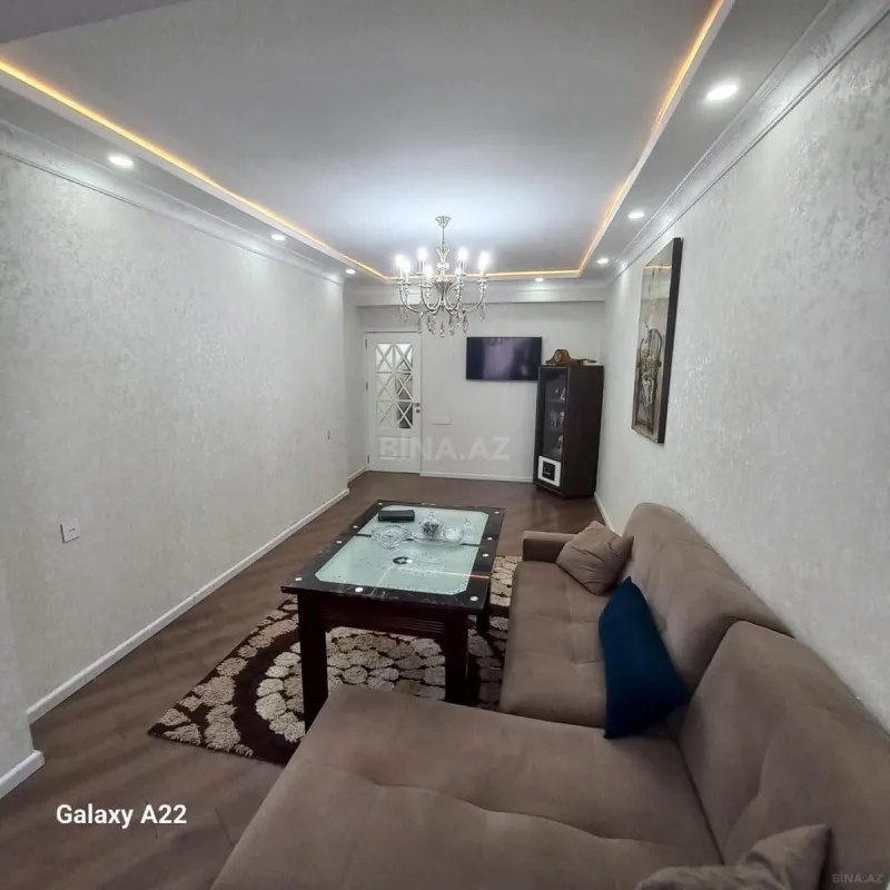 Satılır 2 otaqlı mənzil 74 m²