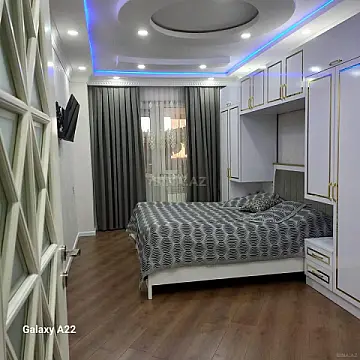 Satılır 2 otaqlı mənzil 74 m²