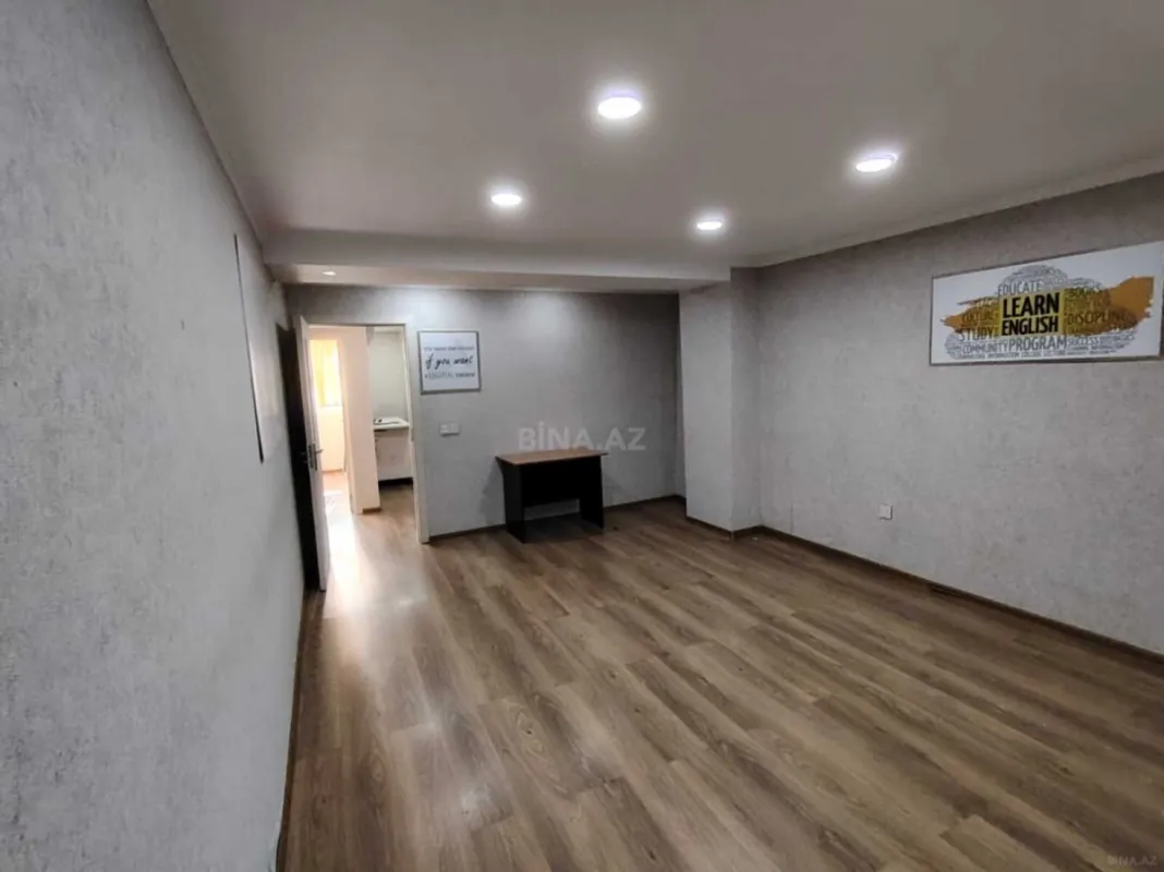 Kirayə verilir 3 otaqlı ofis 89 m²