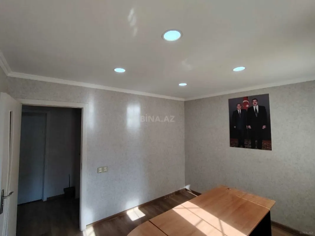 Kirayə verilir 3 otaqlı ofis 89 m²