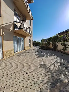 Kirayə verilir 6 otaqlı həyət evi 500 m²