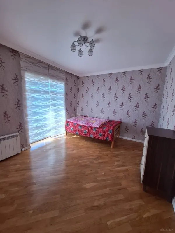 Kirayə verilir 6 otaqlı həyət evi 500 m²