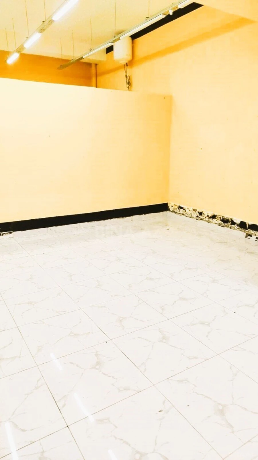 Kirayə verilir obyekt 105 m²