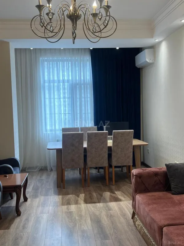 Kirayə verilir 2 otaqlı mənzil 70 m²