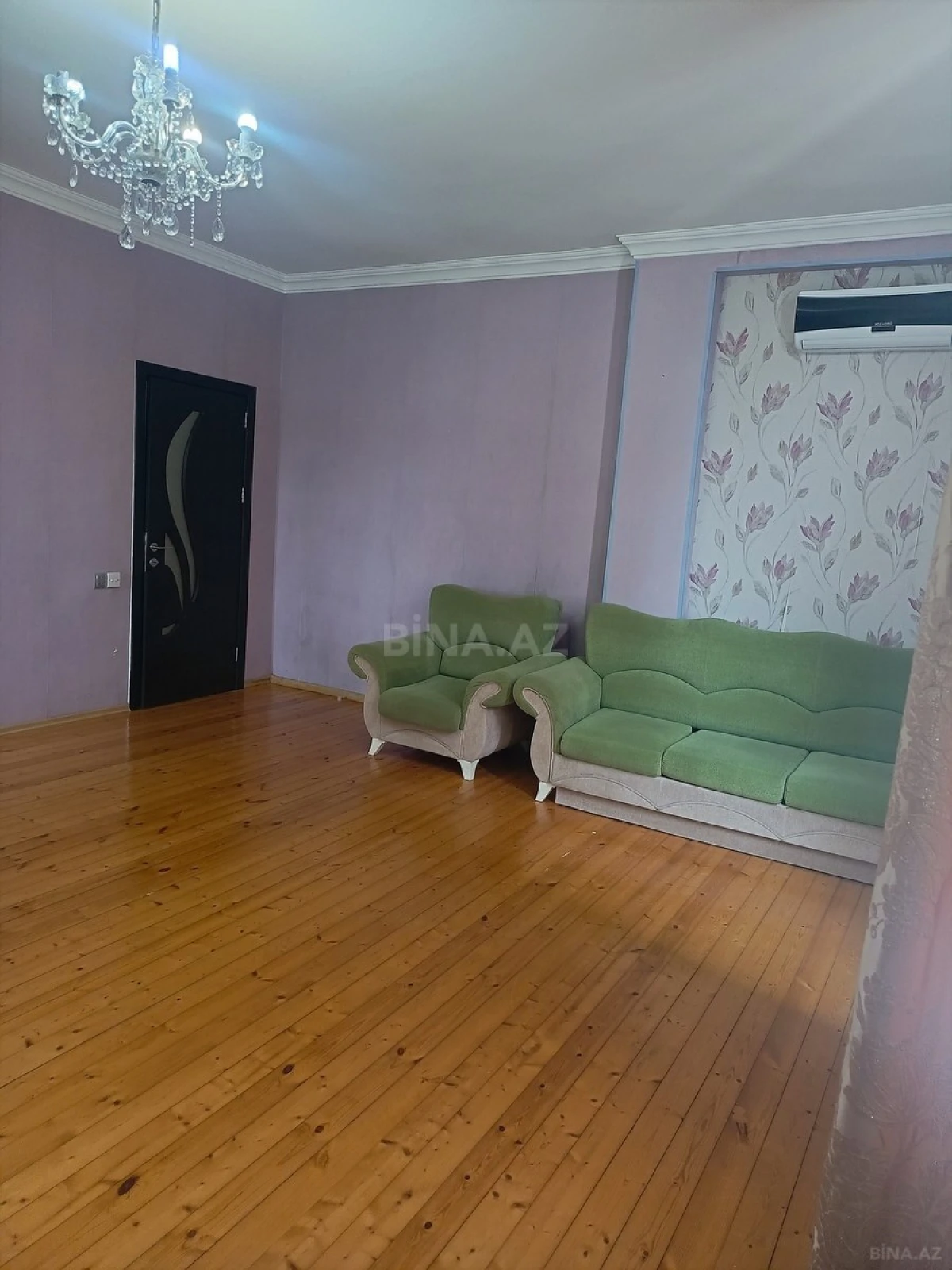 Kirayə verilir 2 otaqlı mənzil 93 m²