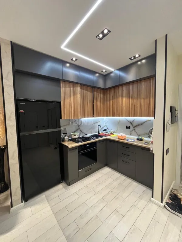 Kirayə verilir 2 otaqlı mənzil 70 m²