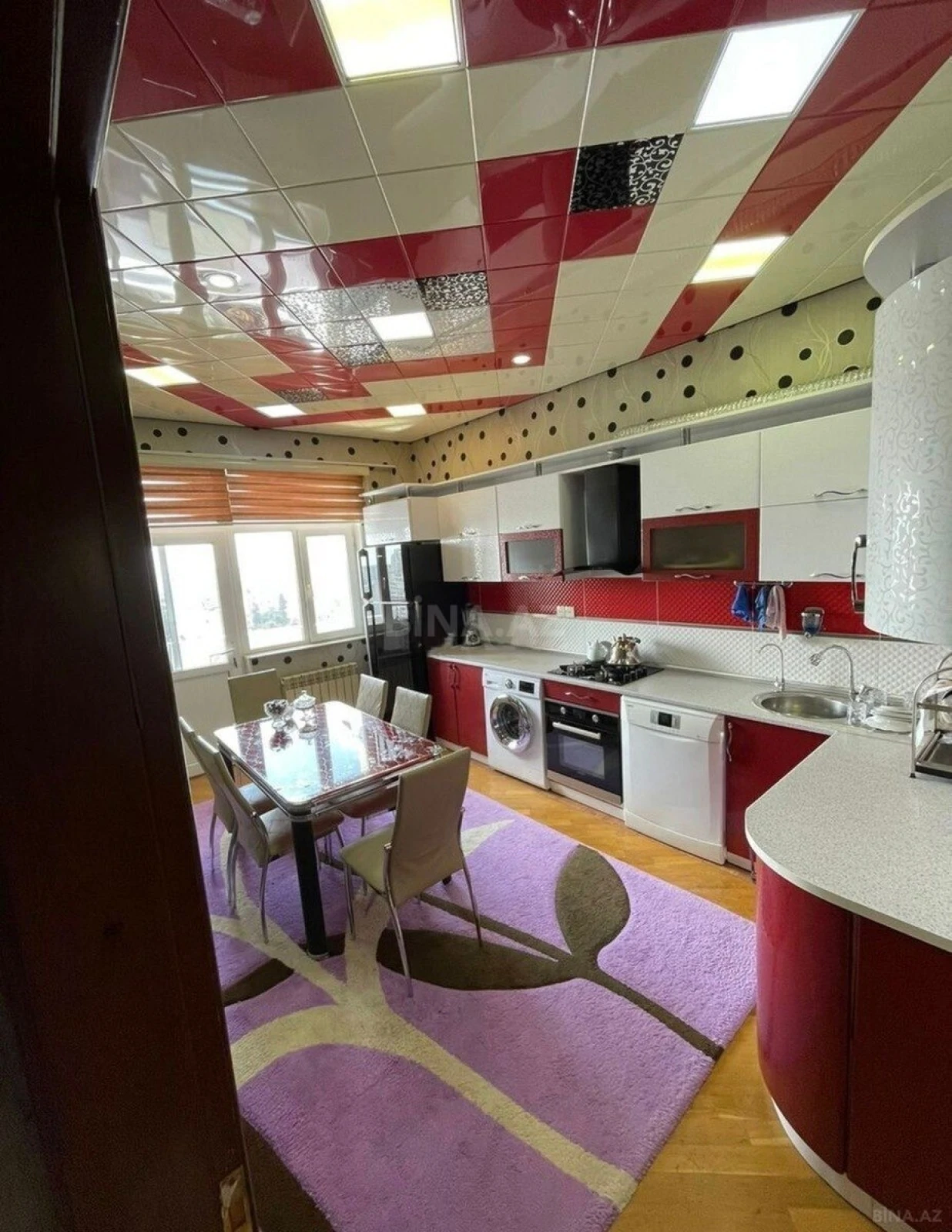 Satılır 2 otaqlı mənzil 90 m²