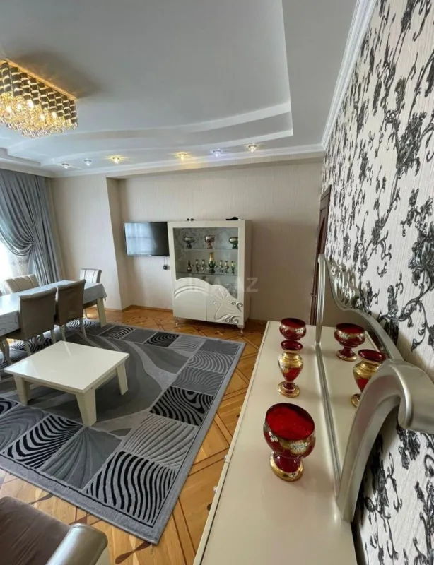 Satılır 2 otaqlı mənzil 90 m²