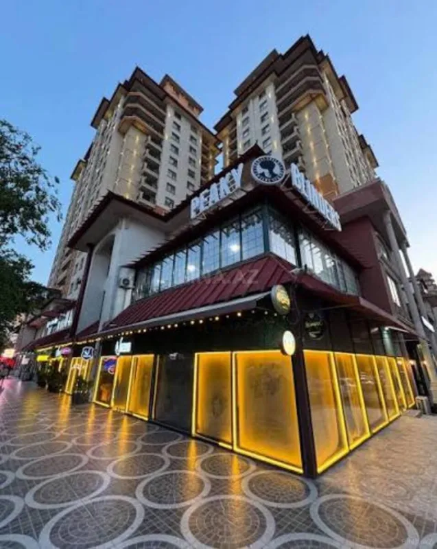 Satılır 3 otaqlı mənzil 136 m²