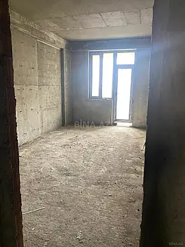 Satılır 3 otaqlı mənzil 133 m²