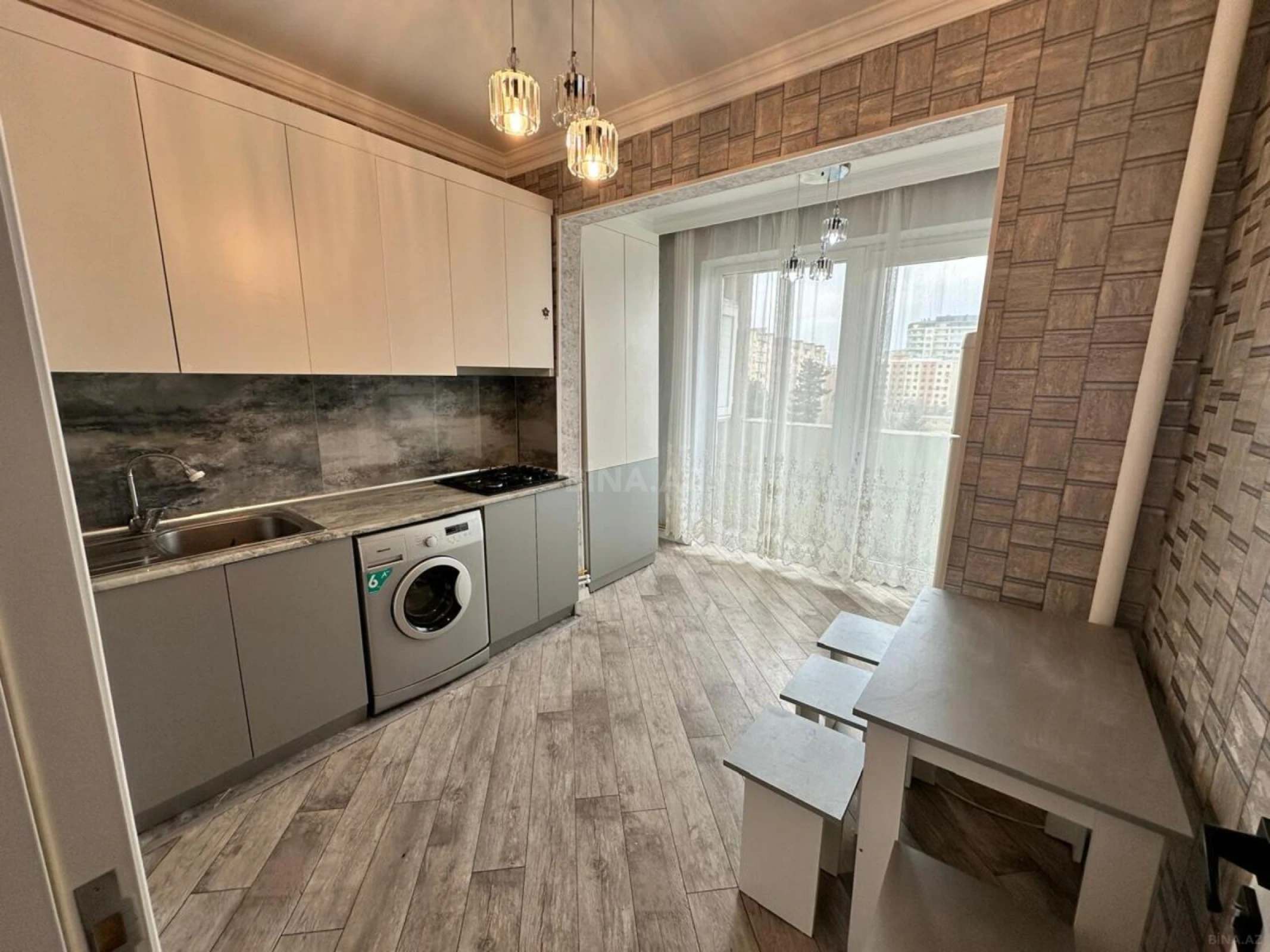Satılır 2 otaqlı mənzil 60 m²