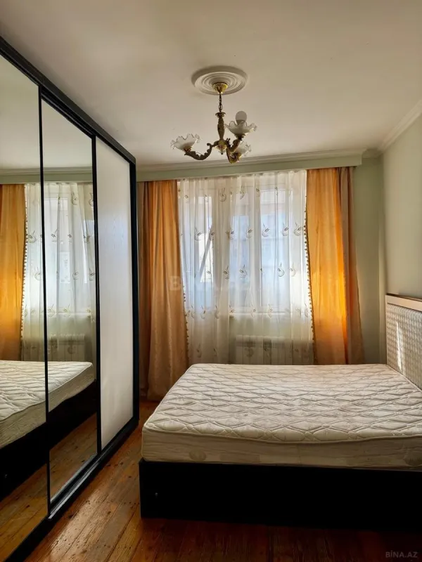 Kirayə verilir 2 otaqlı mənzil 60 m²