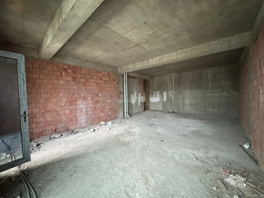 Satılır 2 otaqlı mənzil 74 m²