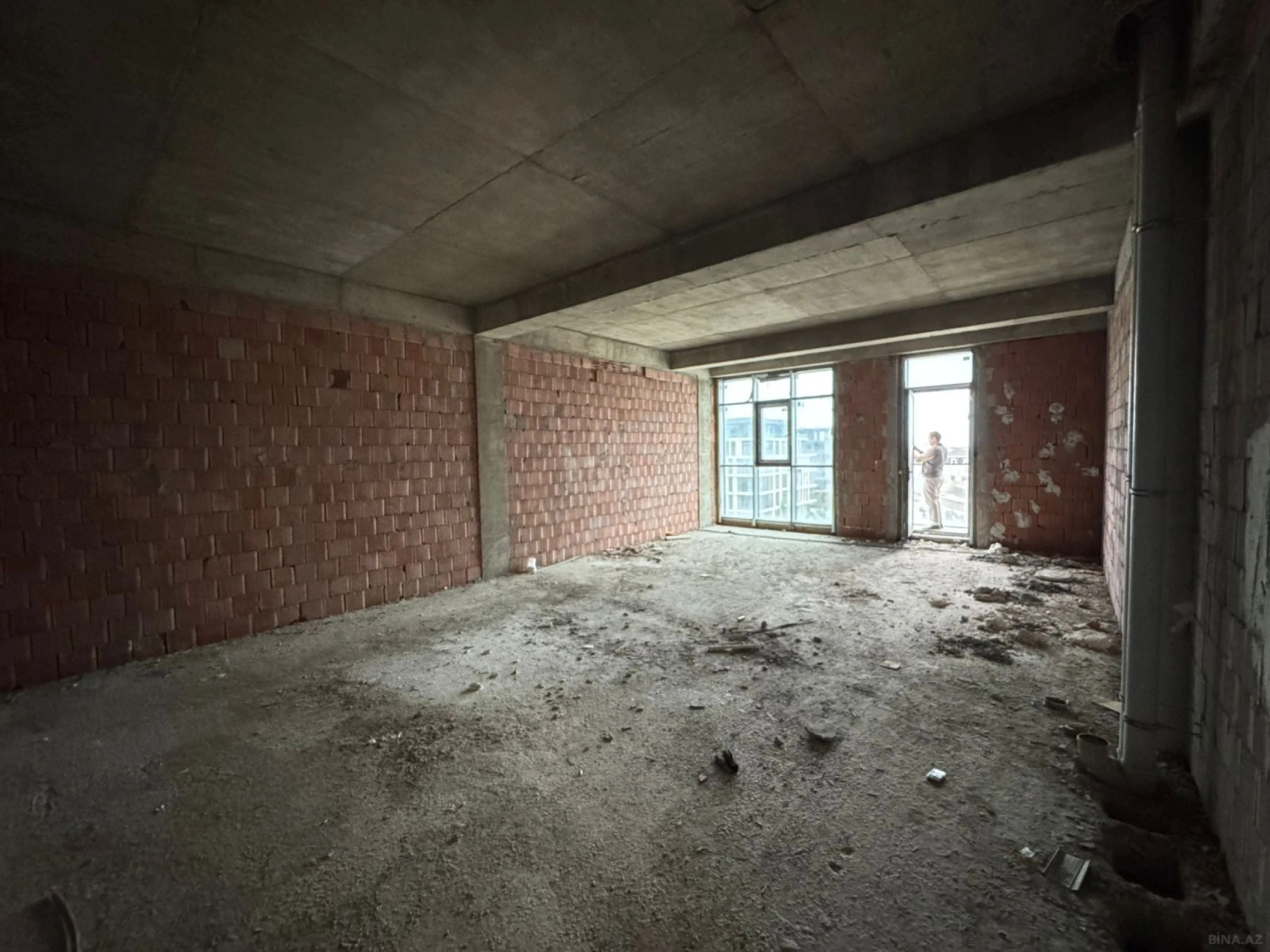 Satılır 2 otaqlı mənzil 74 m²