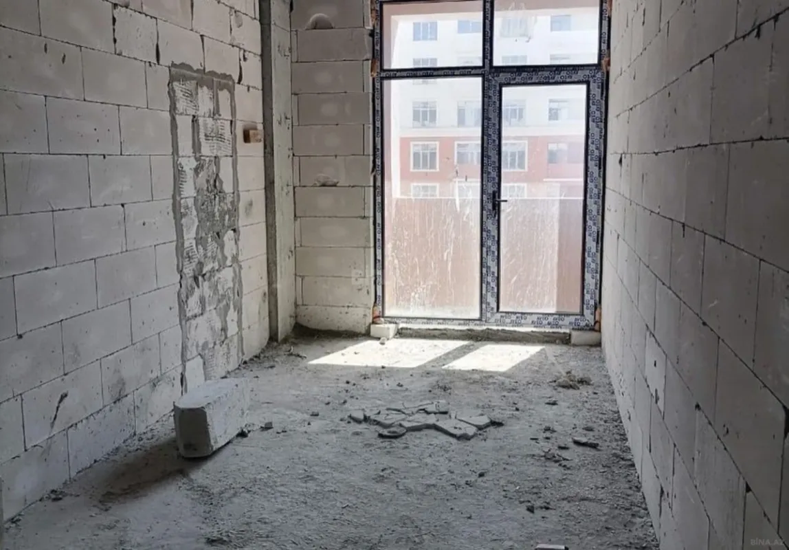 Satılır 3 otaqlı mənzil 137 m²