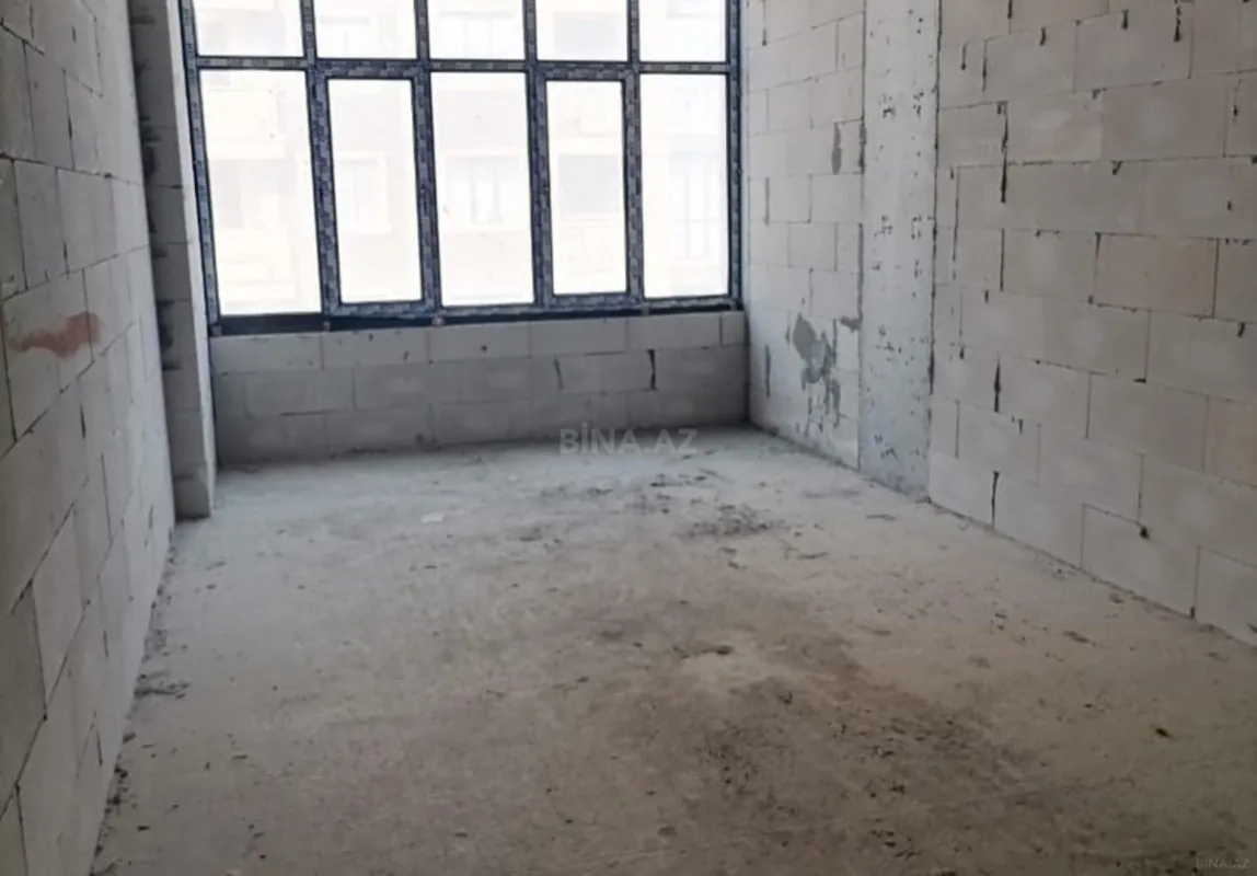 Satılır 3 otaqlı mənzil 137 m²