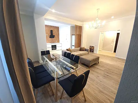 Satılır 3 otaqlı mənzil 97 m²