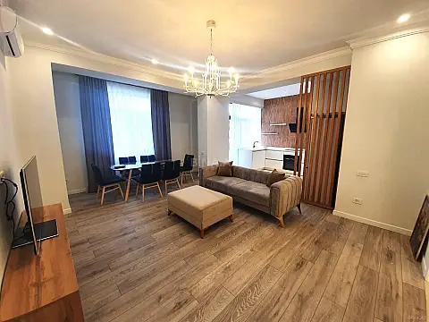 Satılır 3 otaqlı mənzil 97 m²