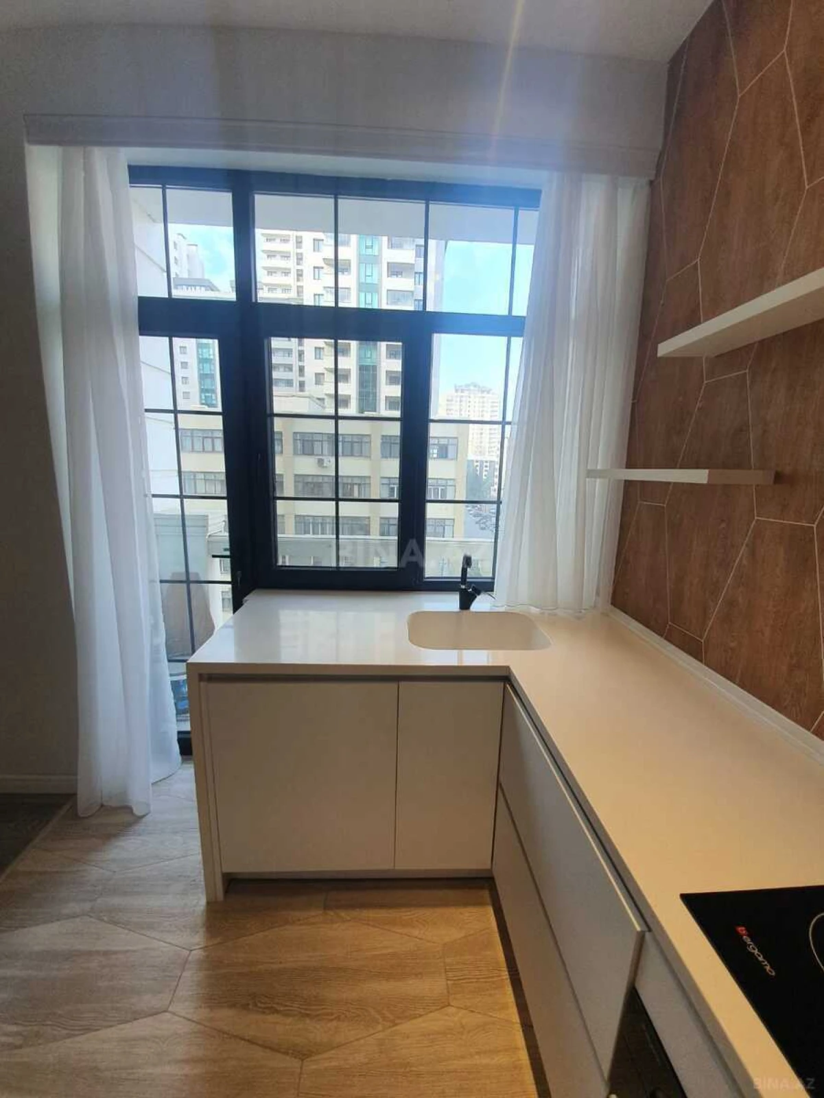 Satılır 3 otaqlı mənzil 97 m²